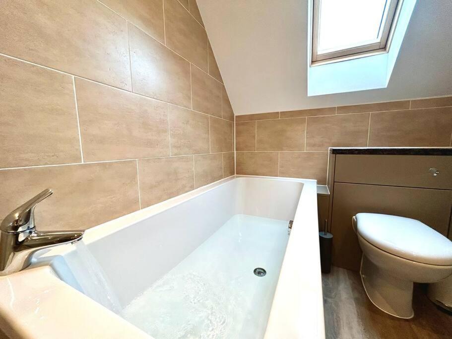Holiday home Moonsticks, Modern & Well Presented 5 Bed House Spixworth